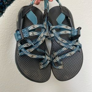 Women’s Size 5 Aztec Chacos